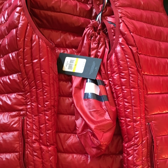 tommy hilfiger lightweight jacket womens